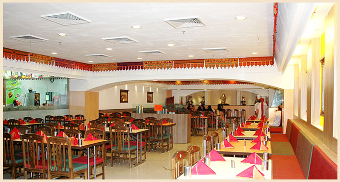 Restaurants In Delhi, Vegetarian Indian Food Place